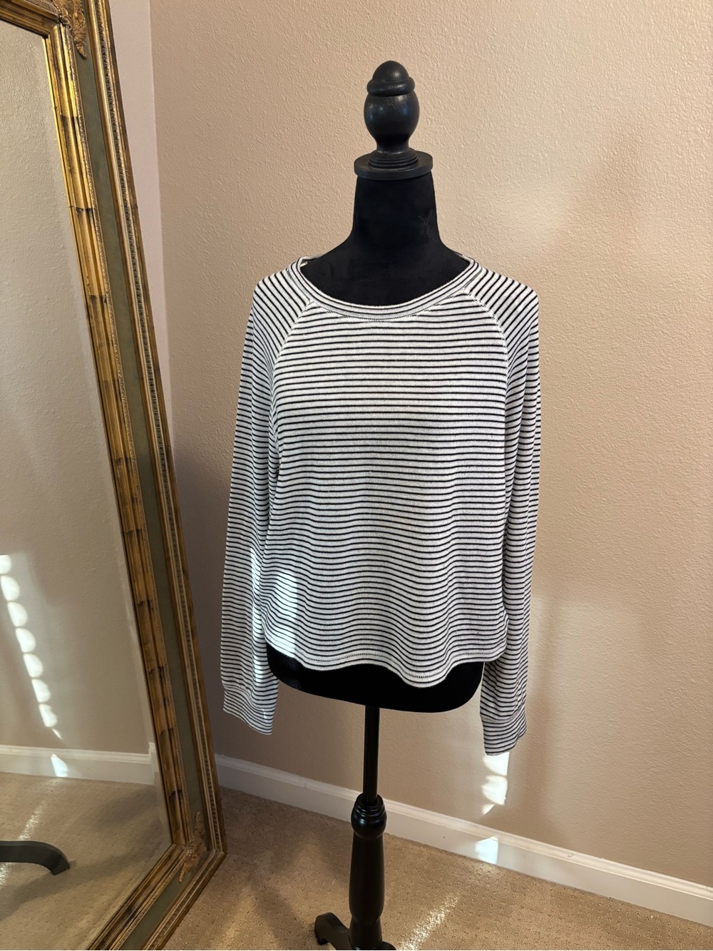 Double Zero Black & White Striped Raglan Crewneck Top